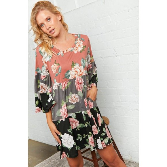 Floral Tiered Bell Sleeve Midi Dress - Picture 4 of 8